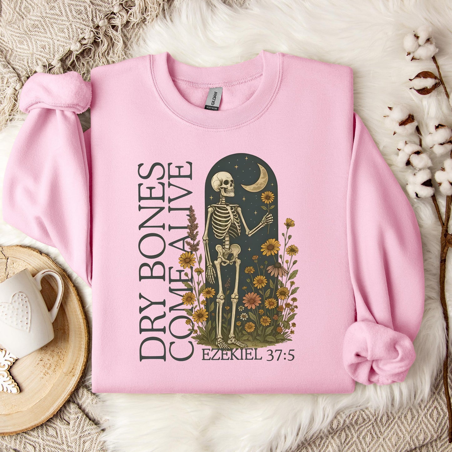 Dry Bones Come Alive Ezekiel 37.5 02 Sweatshirt