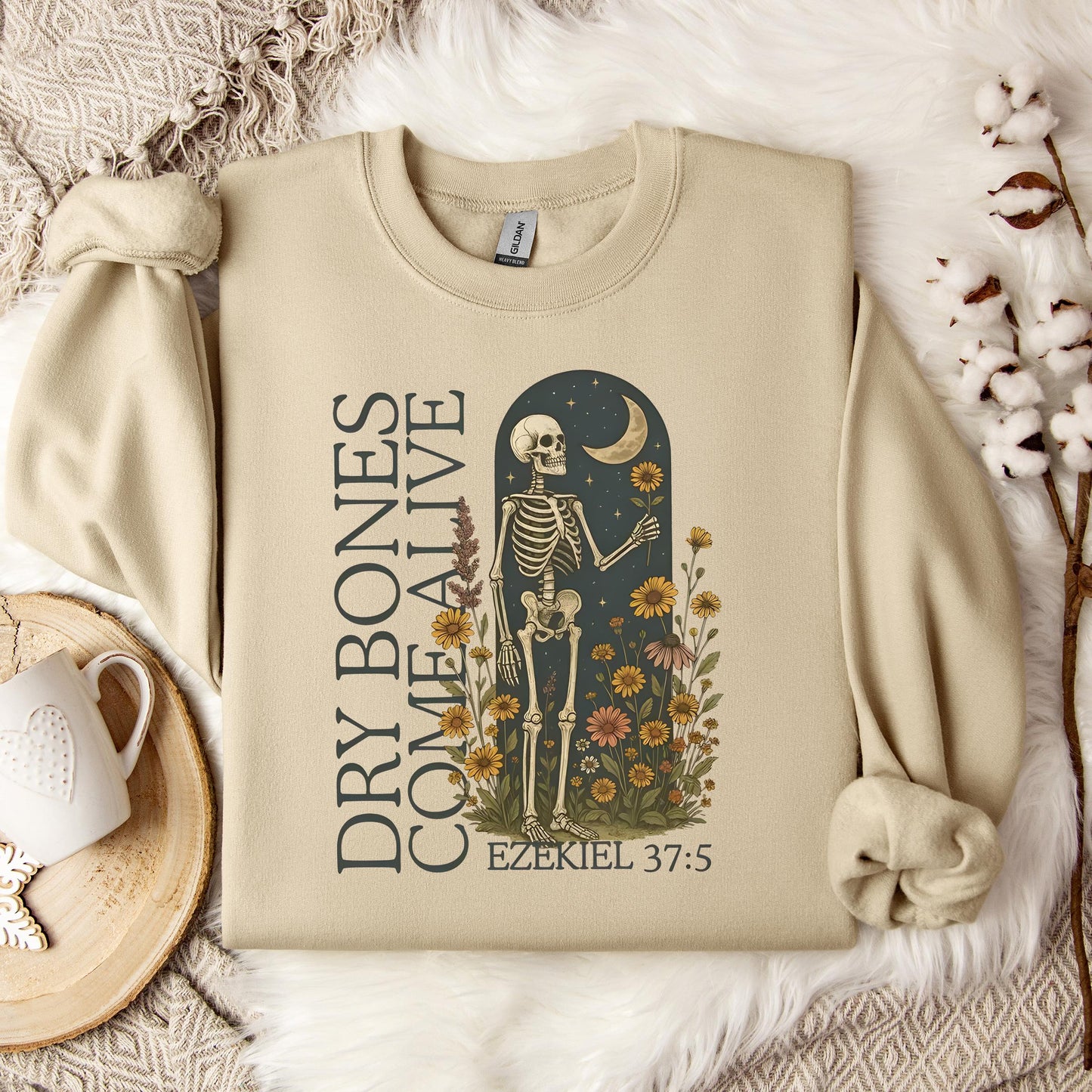 Dry Bones Come Alive Ezekiel 37.5 02 Sweatshirt
