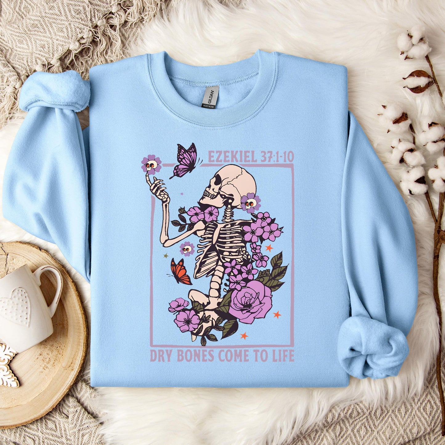 Dry Bones Come To Life Ezekiel 37.1-10 Sweatshirt