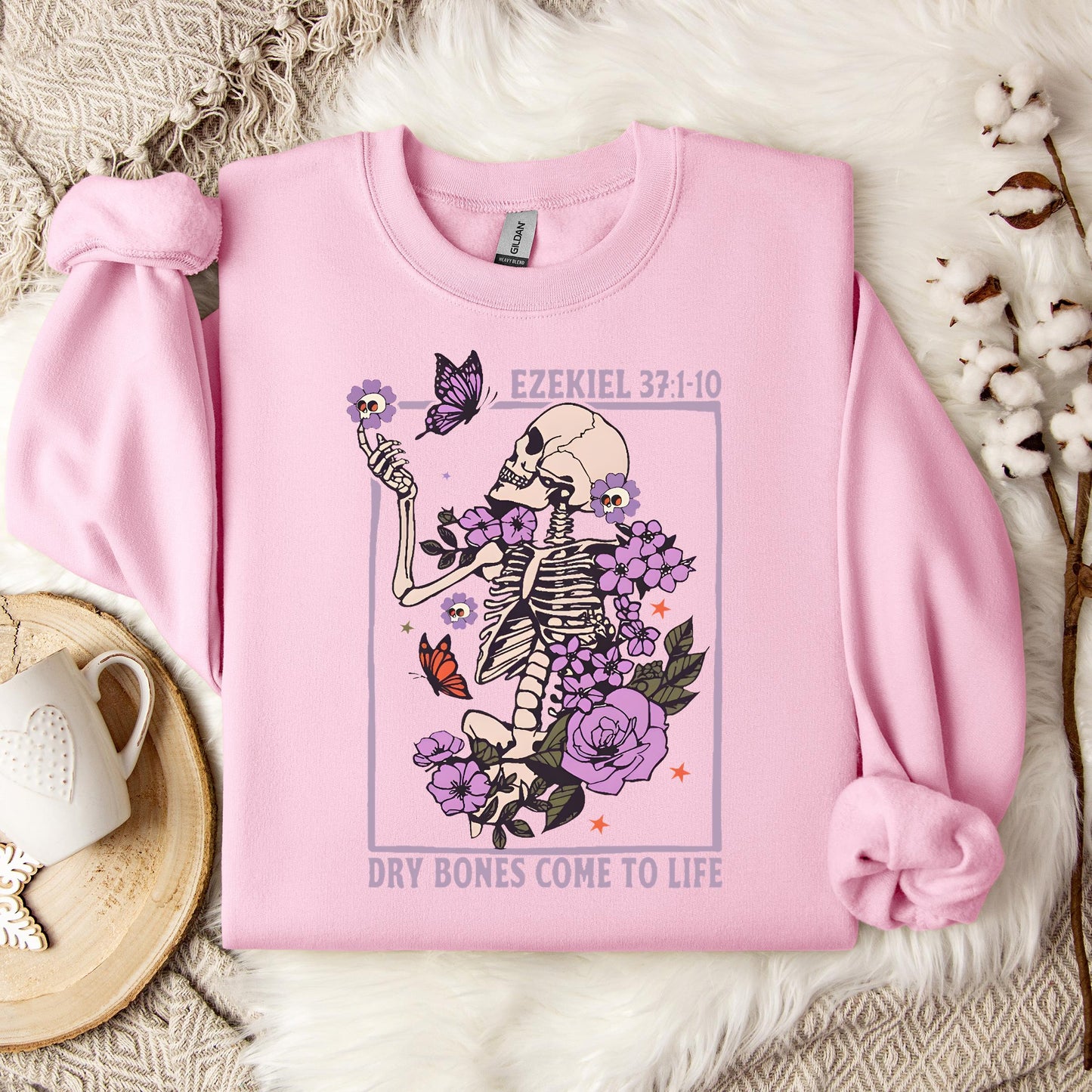 Dry Bones Come To Life Ezekiel 37.1-10 Sweatshirt