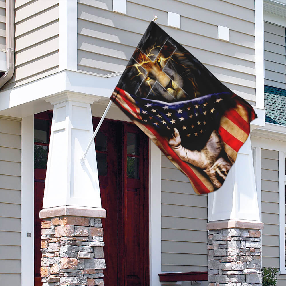 Christian Lion Cross Flag