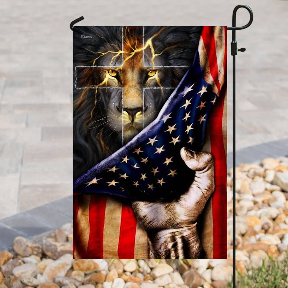 Christian Lion Cross Flag