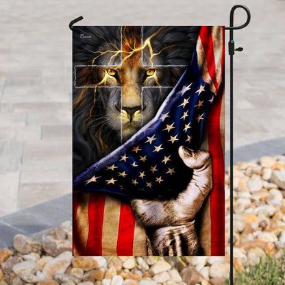Christian Lion Cross Flag