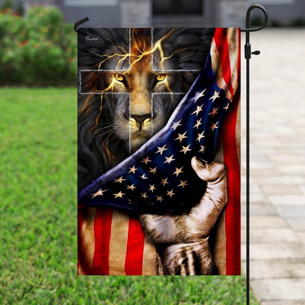 Christian Lion Cross Flag