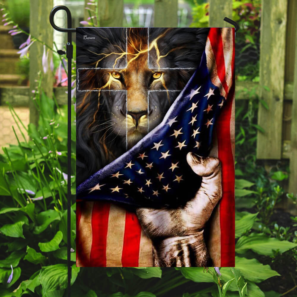 Christian Lion Cross Flag