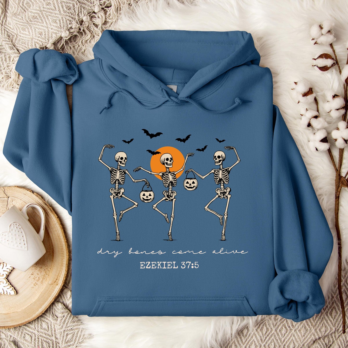 Dry Bones Come Alive Ezekiel 37.5 01 Hoodie