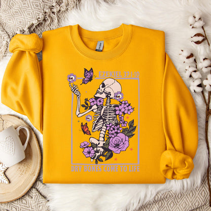 Dry Bones Come To Life Ezekiel 37.1-10 Sweatshirt