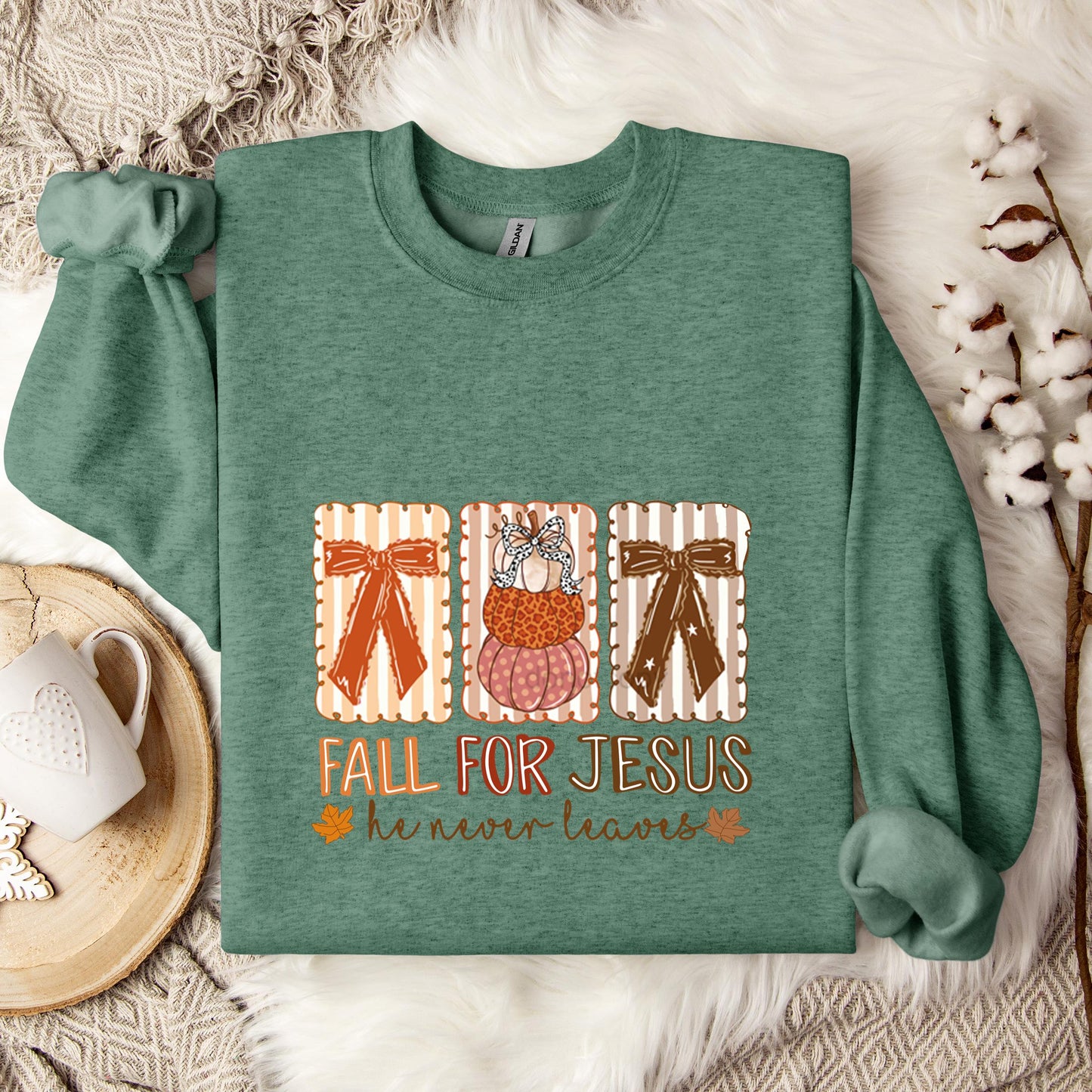 Fall For Jesus He Never Leaves 03 Sweatshirt