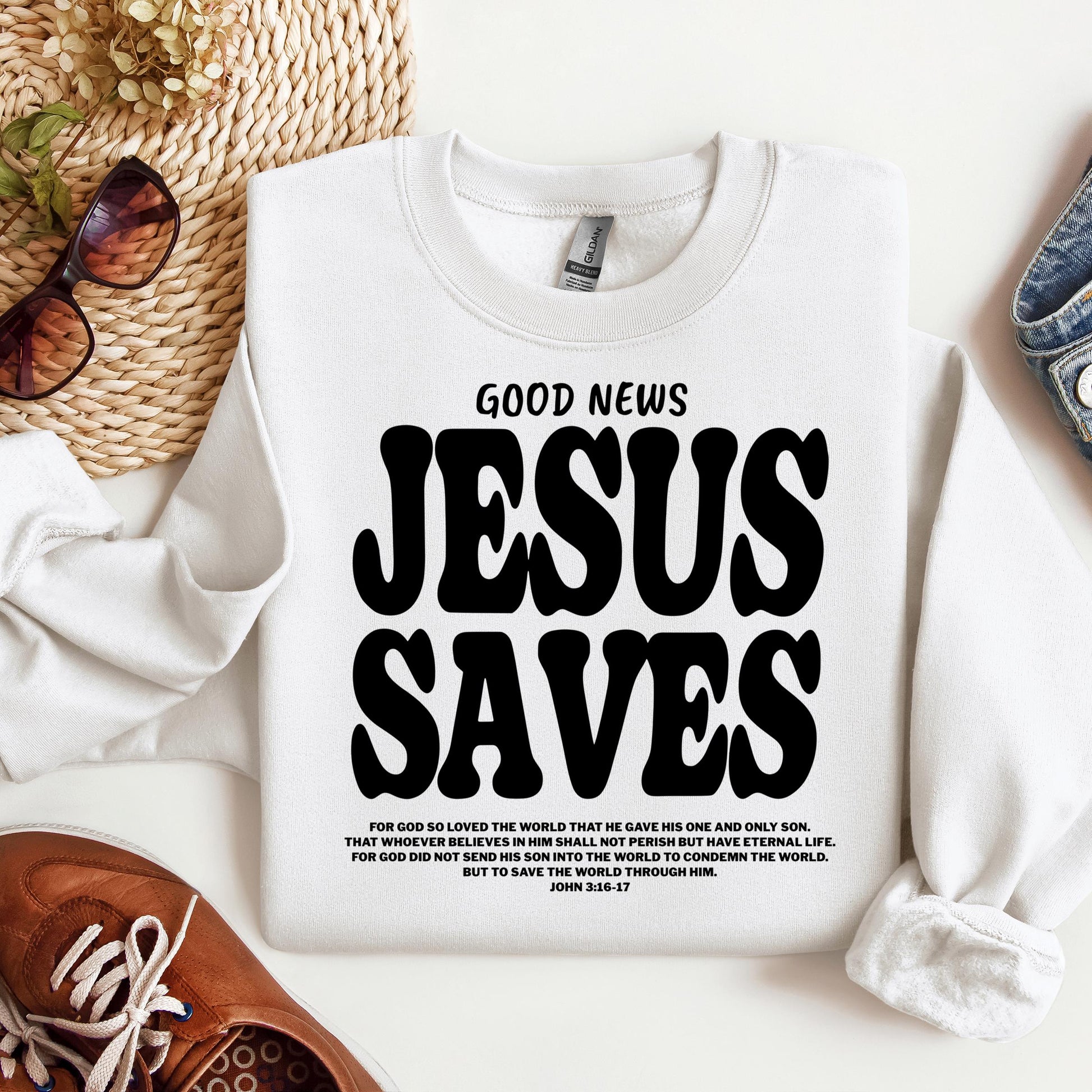 Good News Jesus Saves John 3.16-17 01