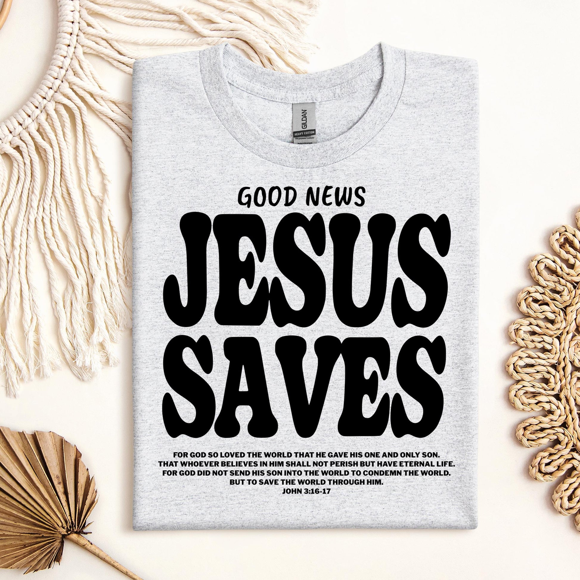 Good News Jesus Saves John 3.16-17 01