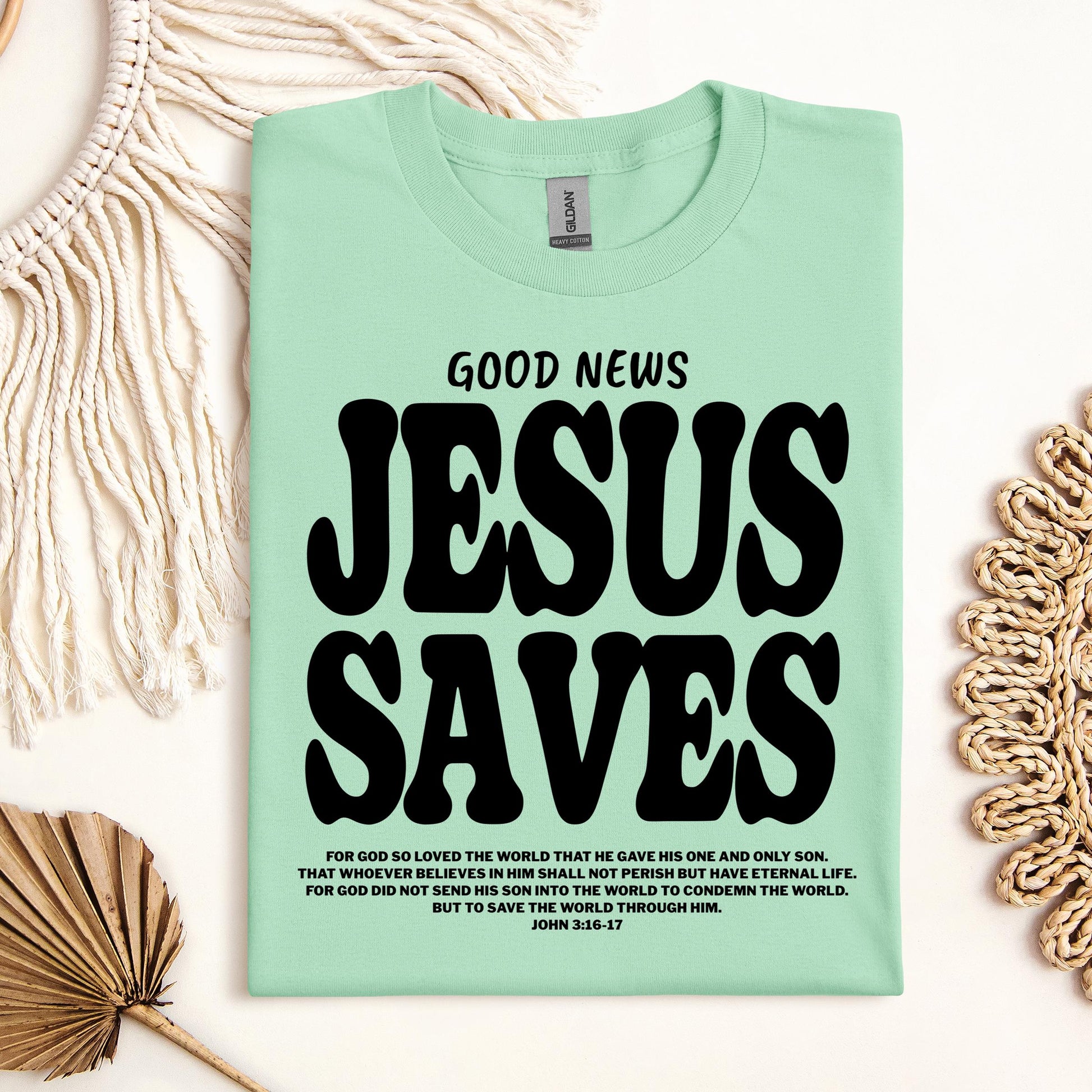 Good News Jesus Saves John 3.16-17 01