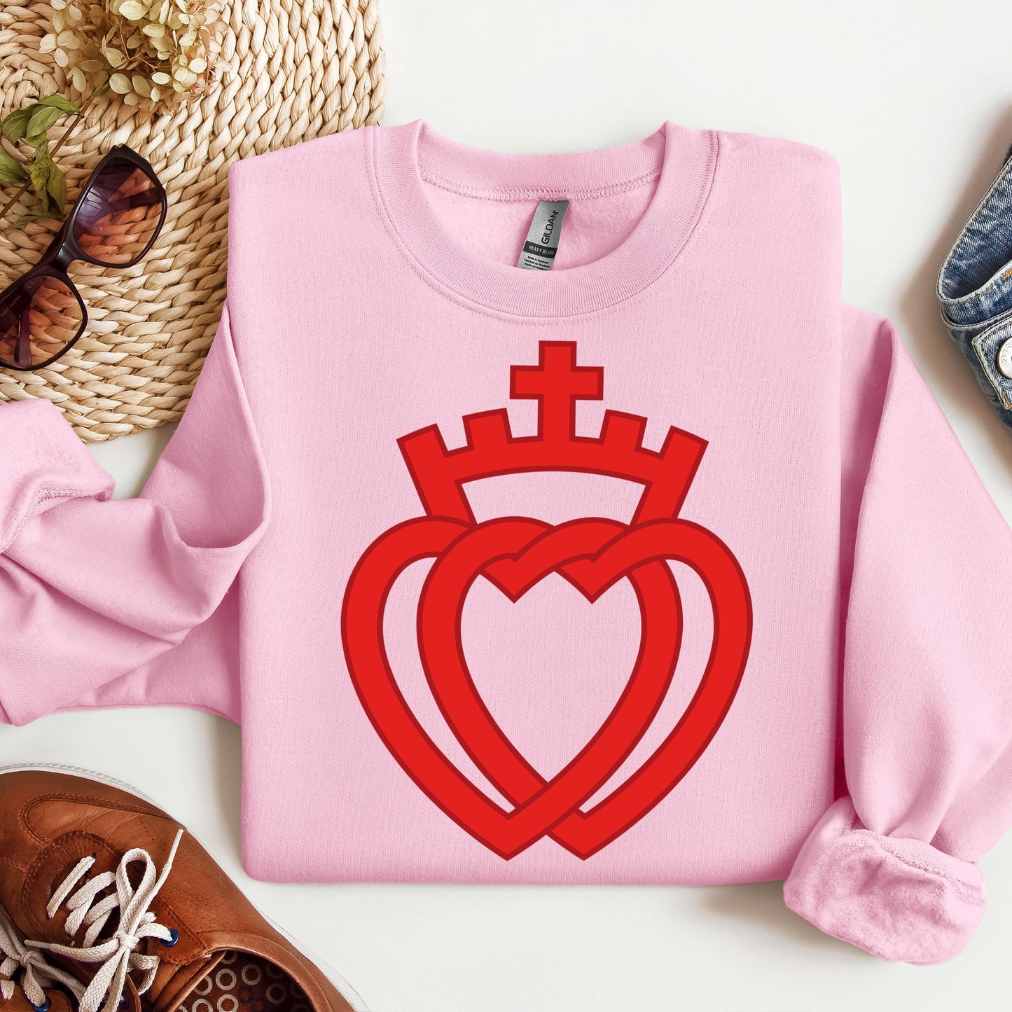 Hearts Entwined With A Crown