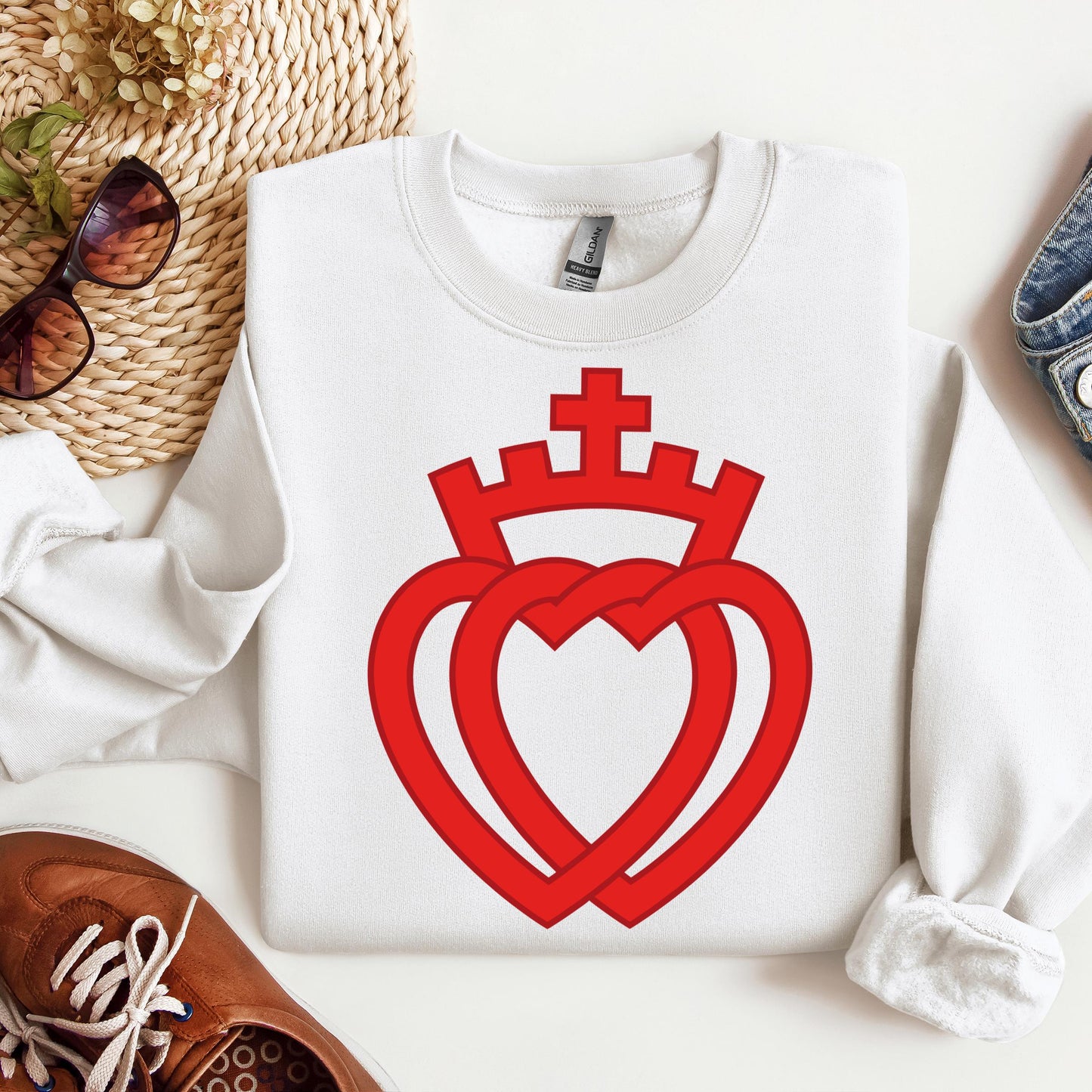 Hearts Entwined With A Crown