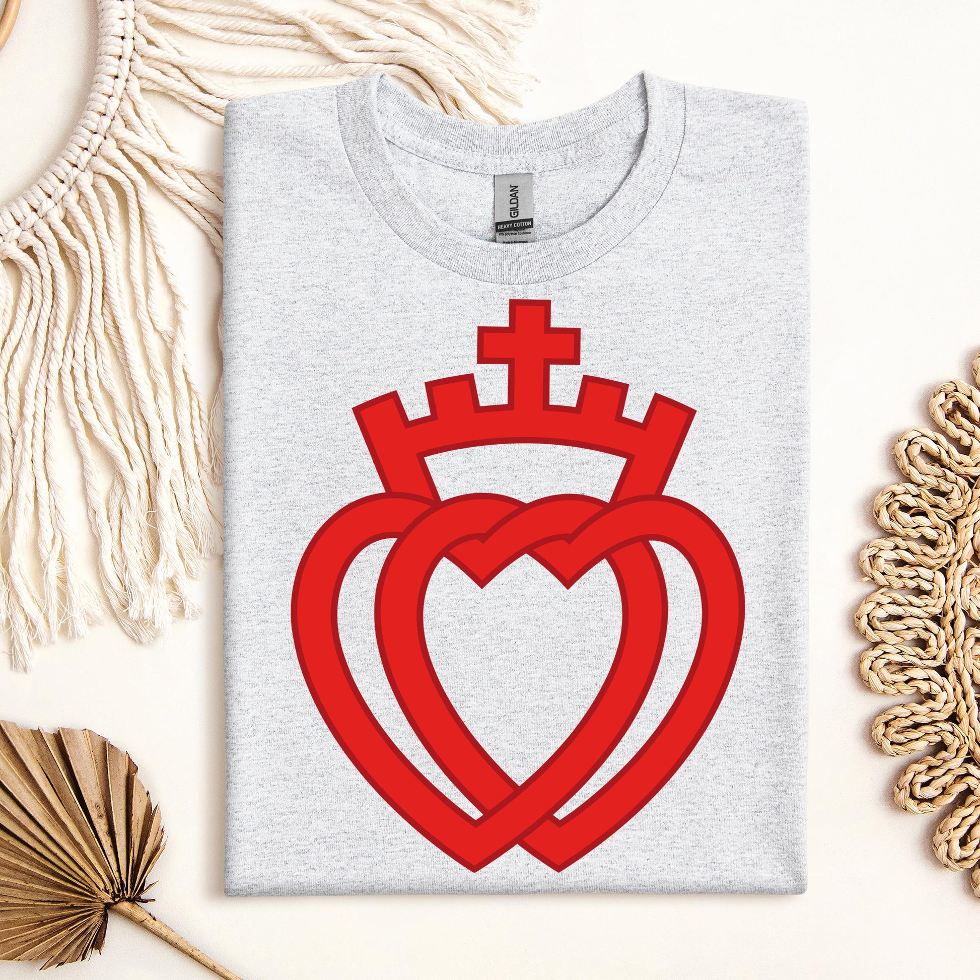 Hearts Entwined With A Crown
