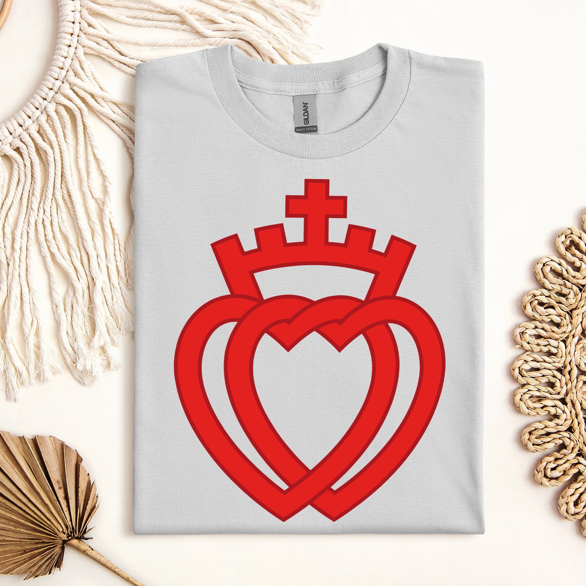Hearts Entwined With A Crown