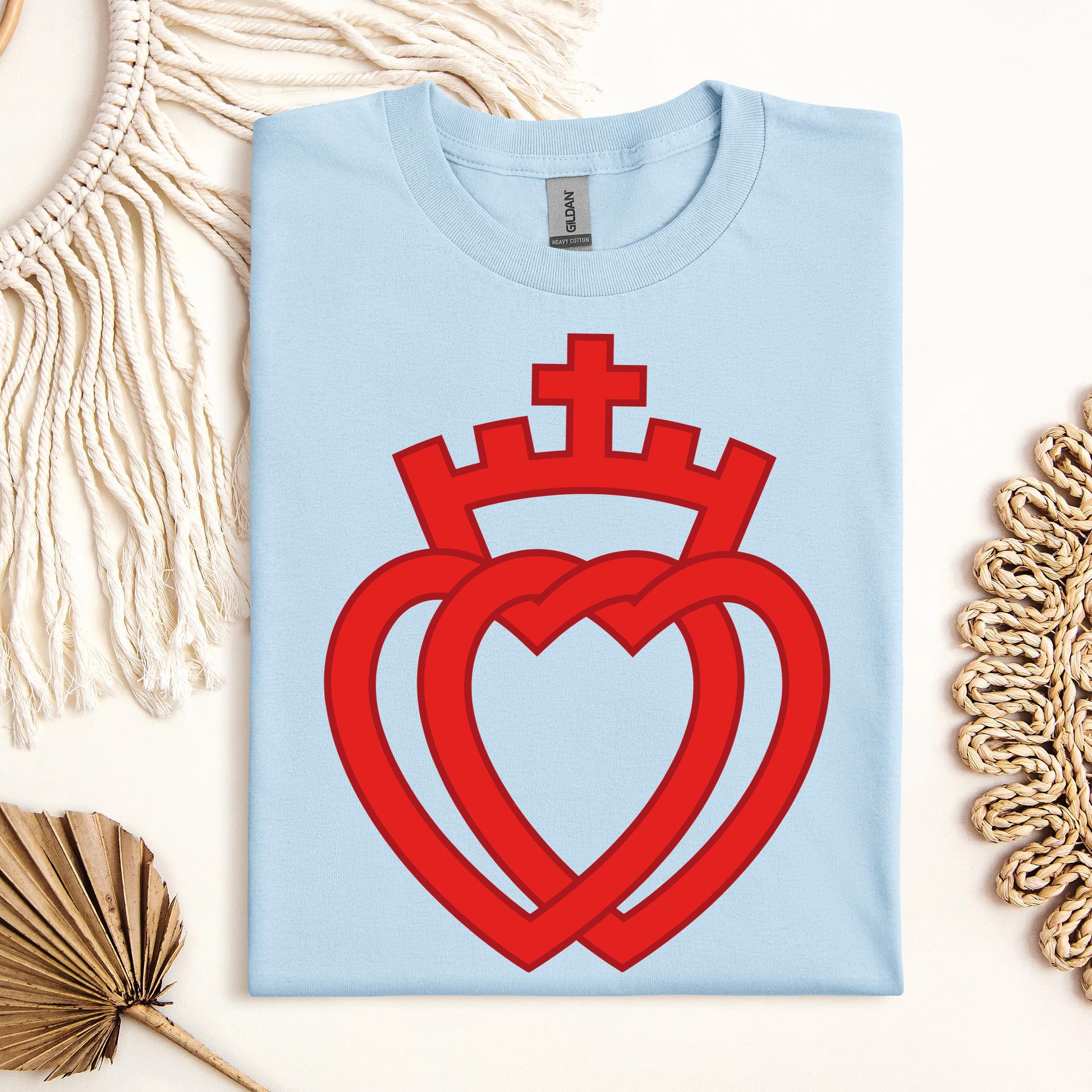 Hearts Entwined With A Crown