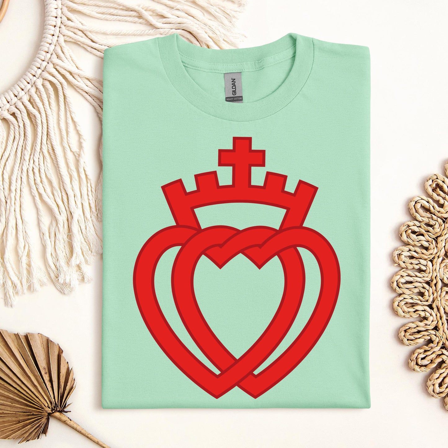 Hearts Entwined With A Crown