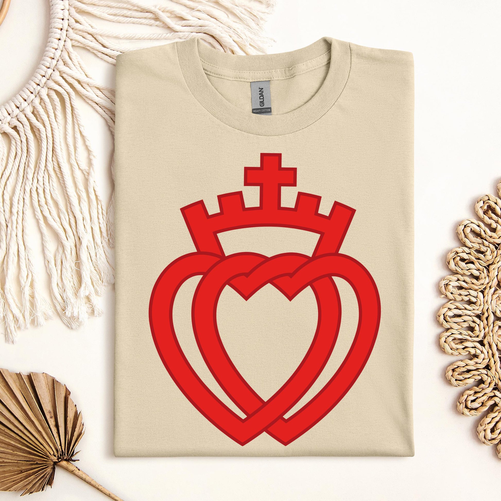Hearts Entwined With A Crown
