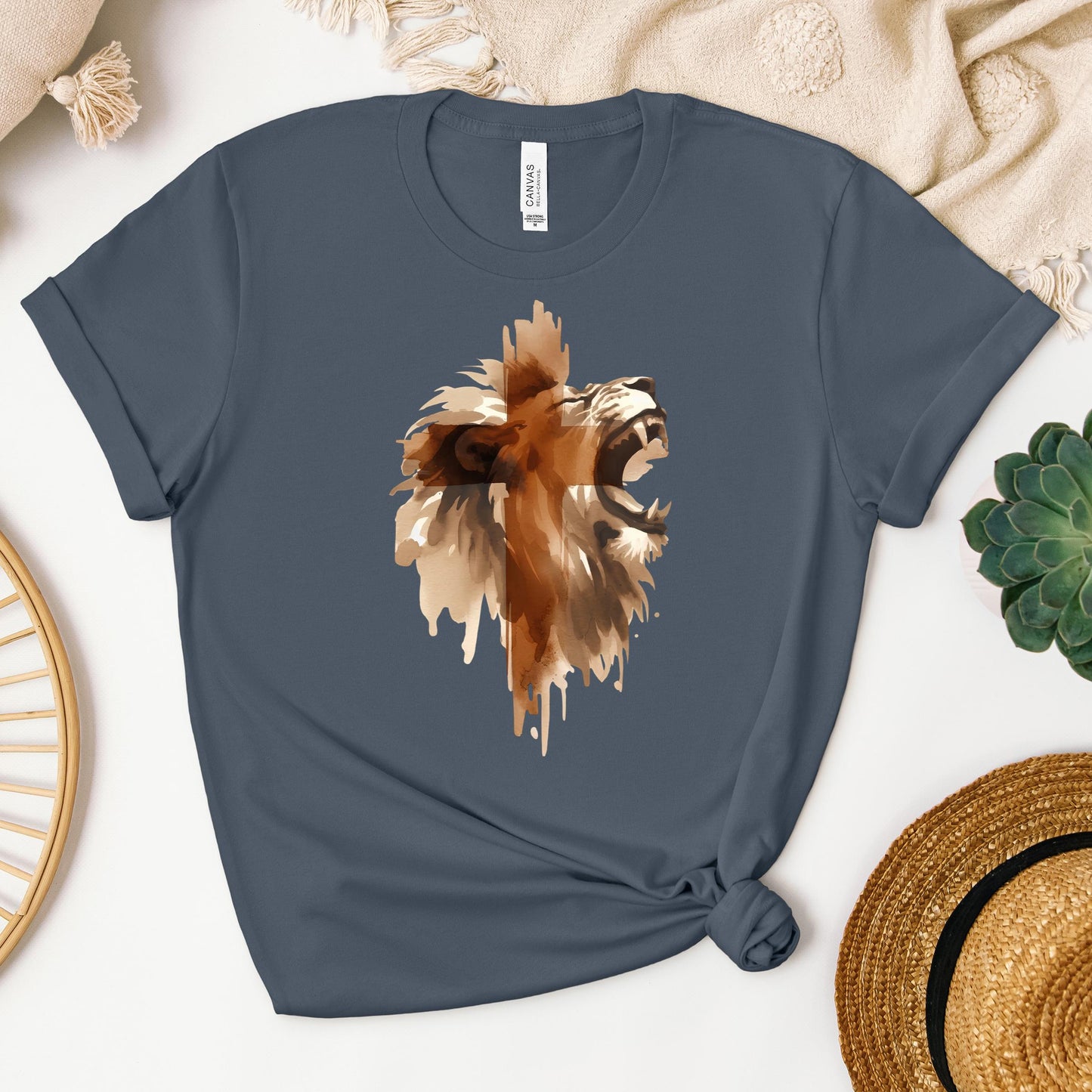 Roaring Lion Cross 01