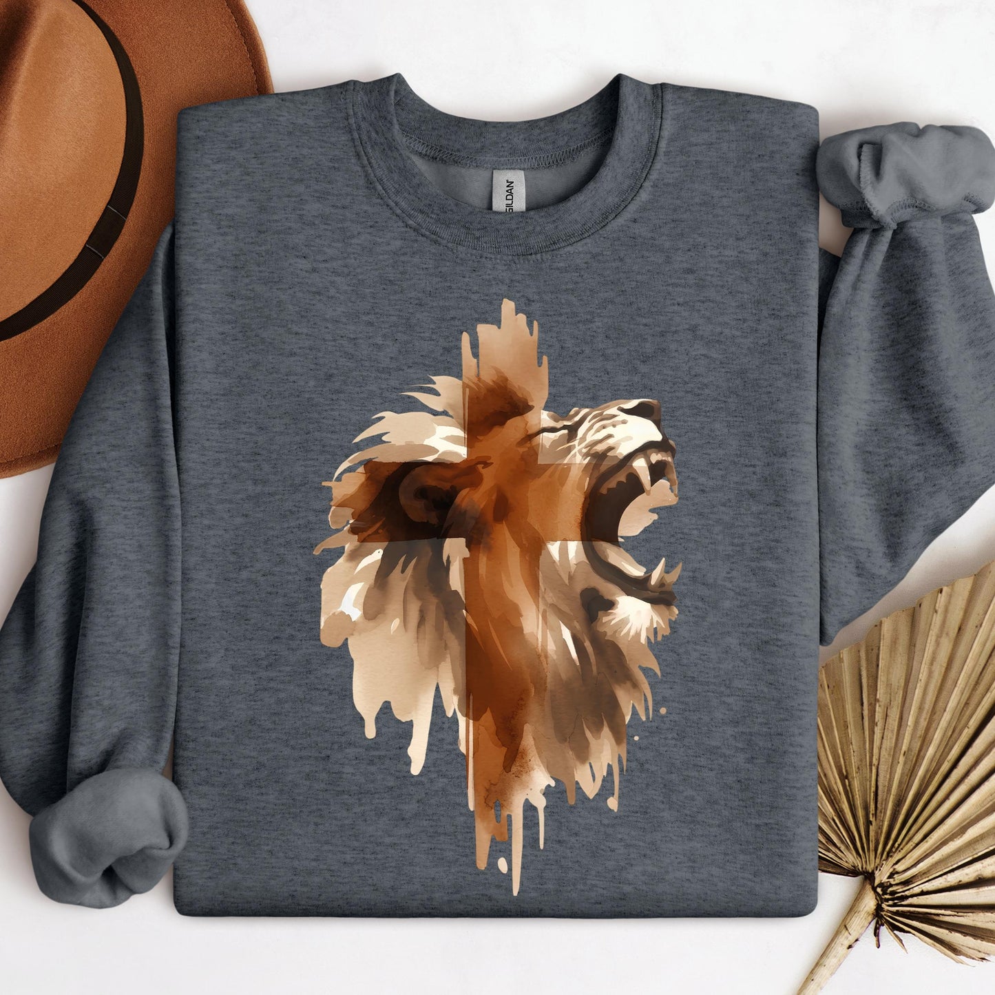 Roaring Lion Cross 01