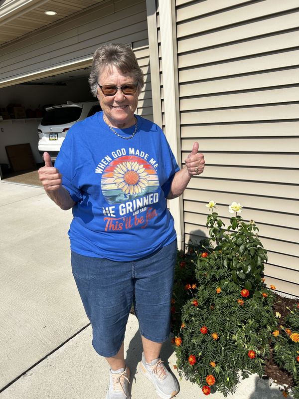 Karen R. — T-Shirt in Royal, size XL